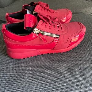 SNKR Mono Gold SPRODEO Red Sneakers